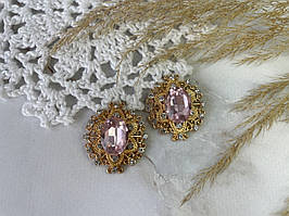 Стразовий декор з рожевим каменем у золотій оправі, 27х24 мм