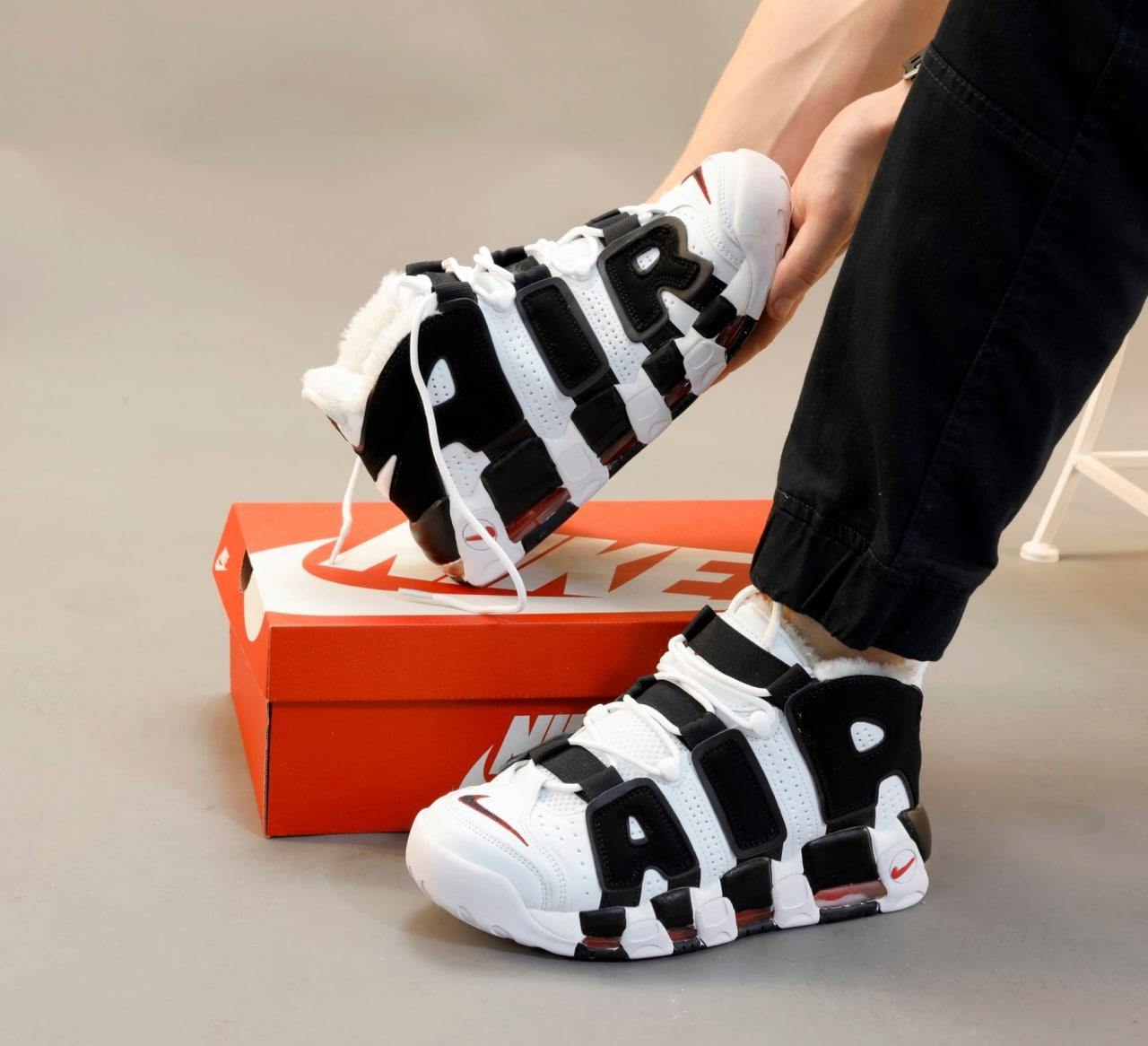 Чоловічі та жіночі зимові кросівки Nike Air More Uptempo Winter White Black (Білі з чорним) Аптемпо шкіряні з нубуком та хутром