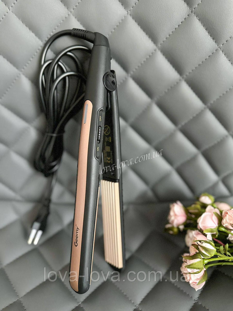 Плойка гофре для волосся Geemy GM-2955W з турмаліновим покриттям