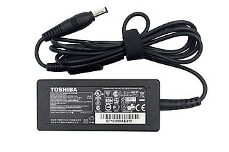 Блок живлення Toshiba 19 V 1.58 A 30 W 5.5*2.5 2-hole Original PRC (PA3743U-1ACA)