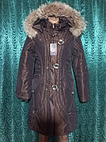 Женский пуховик пальто с капюшоном, натуральный мех енот с переливом - Холофайбер.