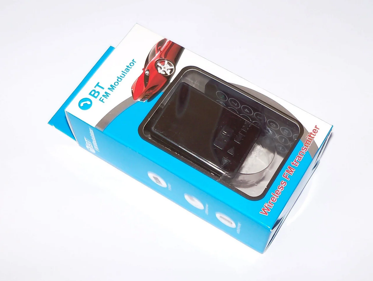 Автомобільний FM-трансмітер модулятор CM i10ABT, Автомодулятор 2USB, AUX, micro SD, фото 1