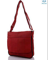 Женская вместительная легкая кожаная сумка.