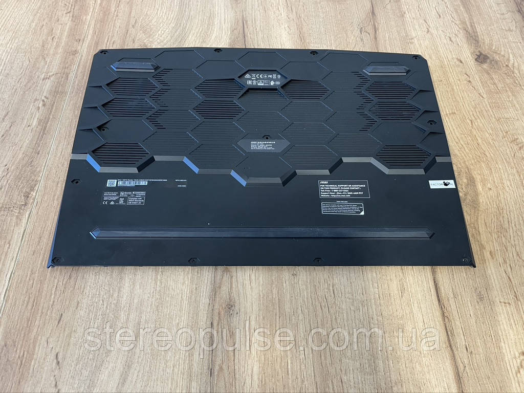 Нижня кришка E2P-7K1D2XX-M77 для ноутбука MSI GE76 Raider (MS-17K2) Original