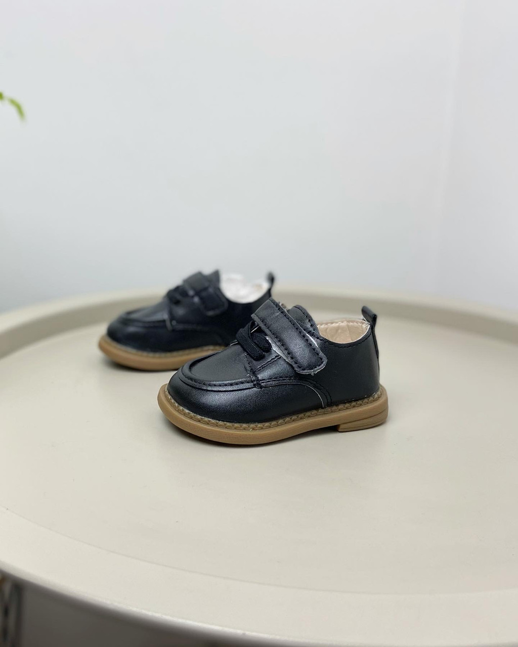 Туфлі дитячі чорні класичні на шнурочках