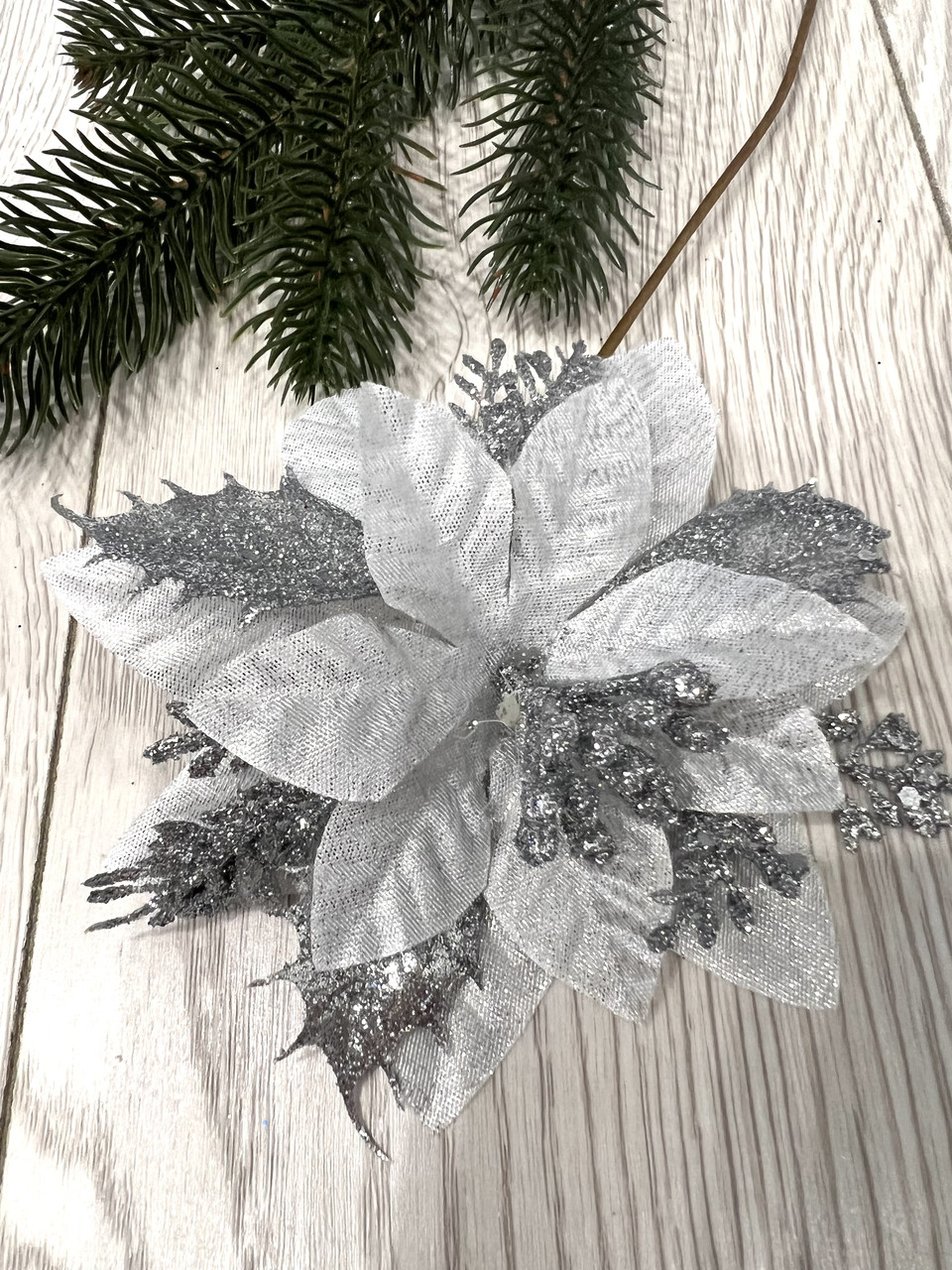 Новогодний декор . Пуансеттия ажурная , цветок рождественский ( серебро 12 см ) - фото 2 - id-p1499665889