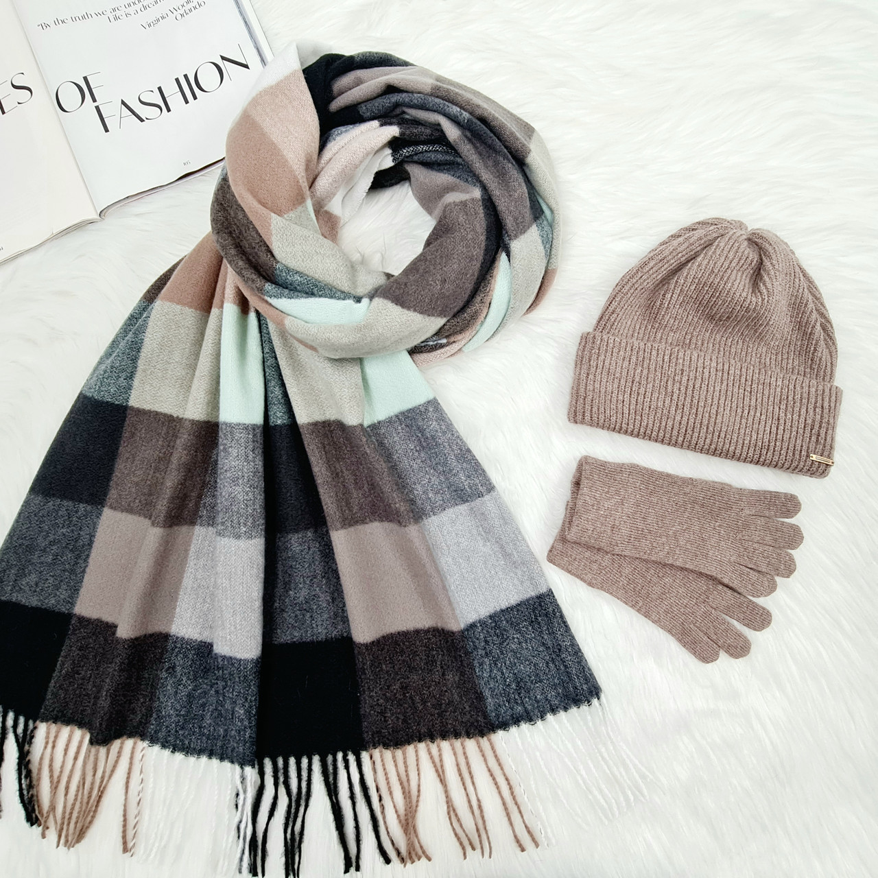 Комплект жіночий зимовий ангора з вовною на флісі (шапка+шарф+рукавички) ODYSSEY 56-58 см різнокольоровий 12711 - 8025 - 4076, фото 1