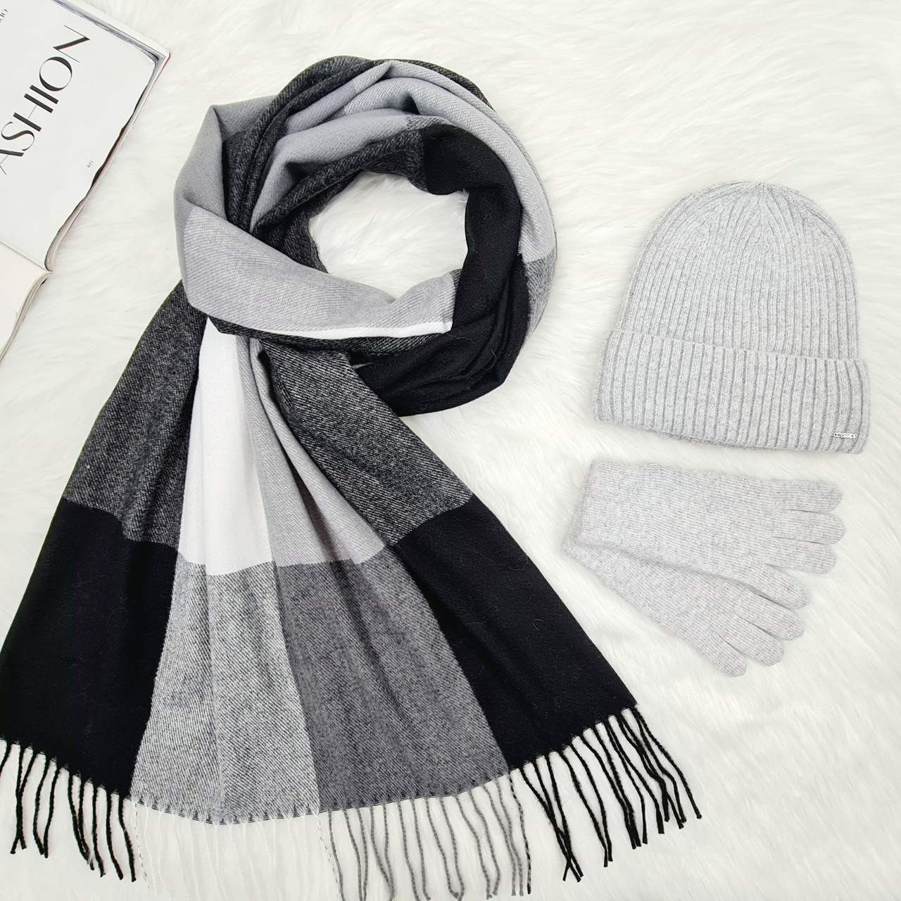 Комплект жіночий зимовий ангора з вовною на флісі  (шапка+шарф+рукавички) ODYSSEY 56-58 см різнокольоровий 12790 - 1125 - 4001, фото 1