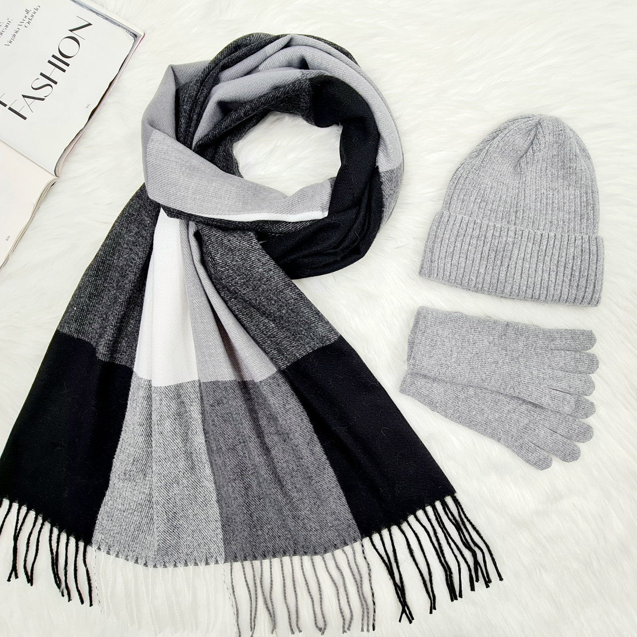 Комплект жіночий зимовий ангора з вовною (шапка+шарф+рукавички) ODYSSEY 56-58 см різнокольоровий 12208 - 1125 - 4002, фото 1