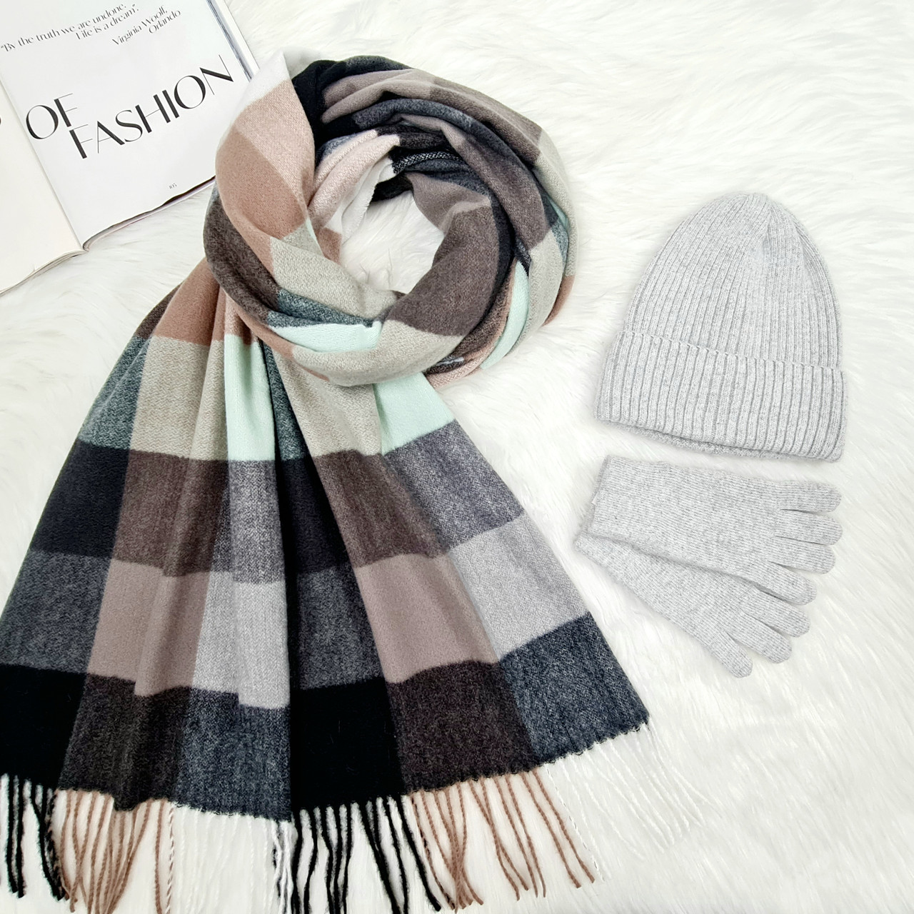 Комплект жіночий зимовий ангора з вовною (шапка+шарф+рукавички) ODYSSEY 56-58 см різнокольоровий 12207 - 8025 - 4001, фото 1