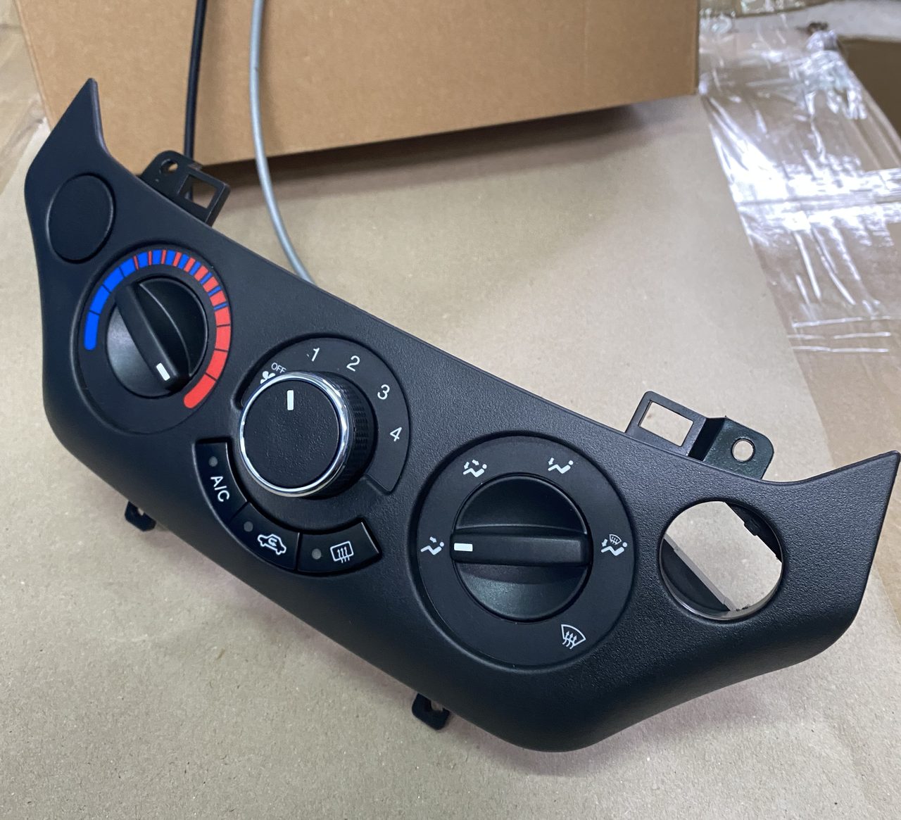 Блок керування кондиціонером Авео T250 OEM (Корея)