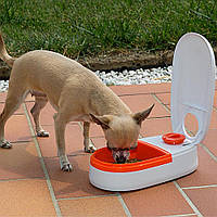 Автоматическая кормушка для мелких собак и кошек с таймером Ferplast COMETA 0.4 литра