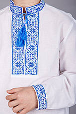 Вишита сорочка хрестиком на білому льоні з синім візерунком, фото 2