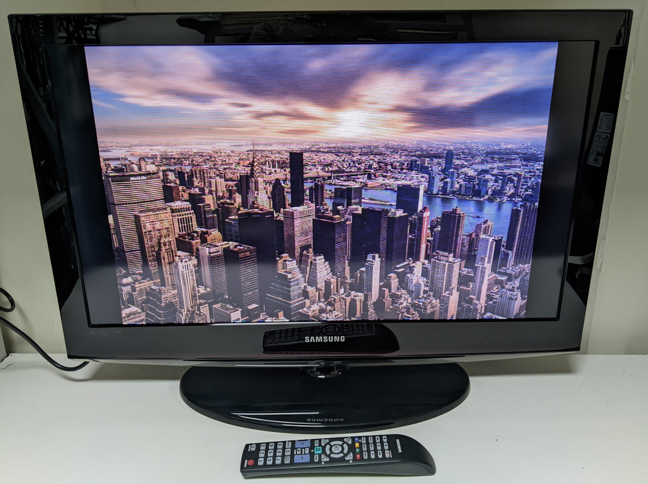 Телевізор 32 "ЖК Samsung LE32C450E1WXUA ( BN41-01536B ) на розбирання