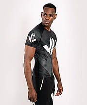 Рашгард з коротким рукавом чоловічий Venum Loma Arrow Short Sleeves Rashguards Black White, фото 2