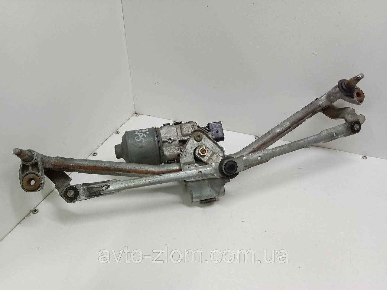 Трапеція двірників Volkswagen Polo 9N. Поло. 6Q1955023D, 6Q1955119A.