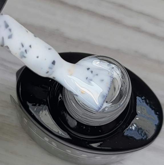 Камуфлююча база для нігтів із шиммером Crooz Art Base №3 8мл