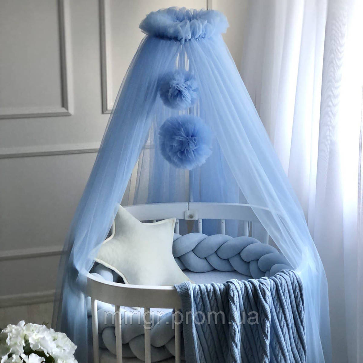 Балдахин для детской кроватки с помпонами, размер 9х1,65 м, голубой топ - фото 1 - id-p1612724073