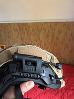 Тактичний ліхтар на шолом Princeton Tec Charge-MPLS з кріпленнями на каску