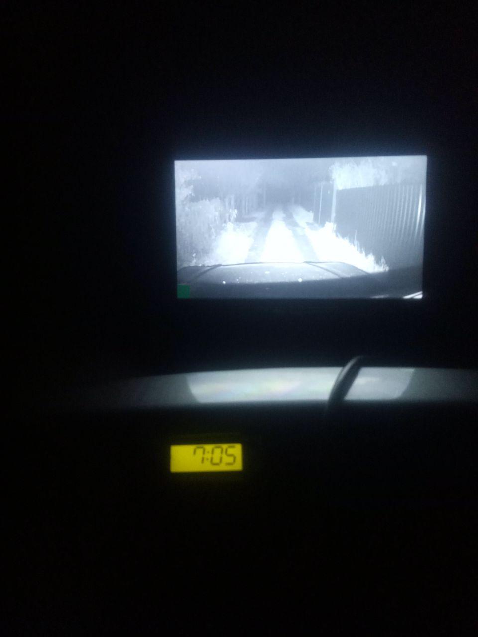 Нічне бачення для автомобіля на 80м 12В із задньою камерою