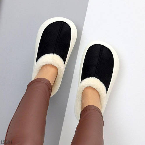 Комнатные тапочки женские домашние шлепки черные экозамшевые UGGS, цена ...