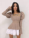 Міні сукня у клітинку з воланом на спідниці та об'ємними рукавами ліхтариками (р. S, M) 66035021Е, фото 3