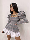 Міні сукня у клітинку з воланом на спідниці та об'ємними рукавами ліхтариками (р. S, M) 66035021Е, фото 6