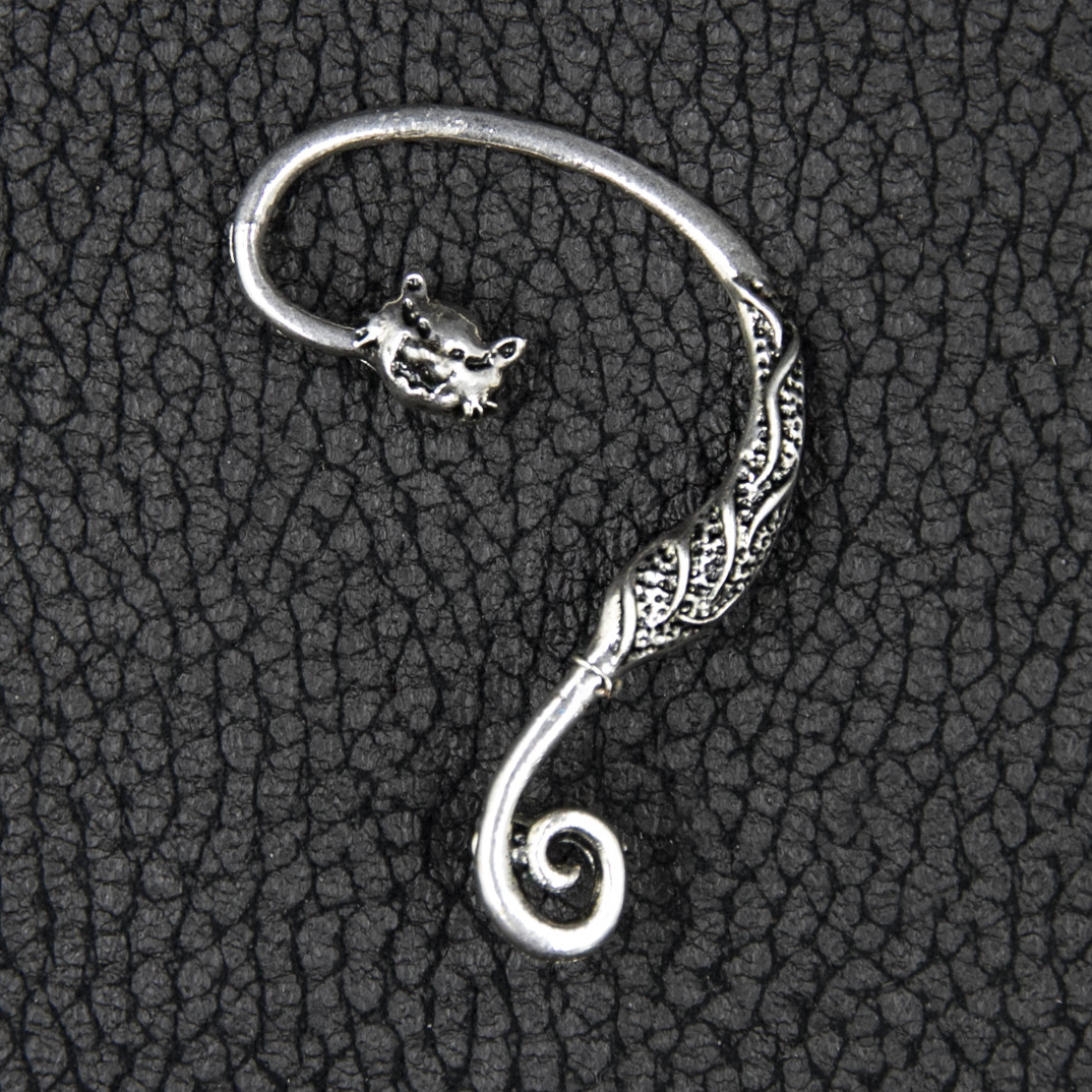 Каффа вінтаж срібляста металева біжутерія кішка застібка гвоздик розмір сережки 55х40 мм - фото 1 - id-p1710126444