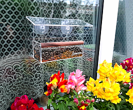 Годівниця для птахів на вікно Лоджія