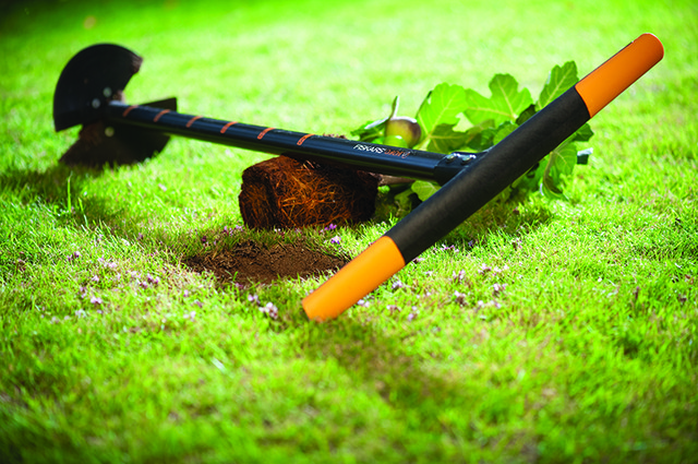 Садовый бур Fiskars
