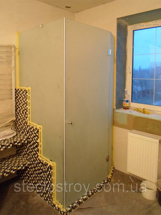Скляні душові кабіни (Київ) нестандартних розмірів і форм