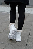 Жіночі зимові білі шкіряні черевики спортивного стилю на високій підошві, фото 5