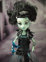 Monster High Ghouls Rule Frankie Stein Doll Лялька Монстер Хай Френкі Штайн Правлення Вампірів