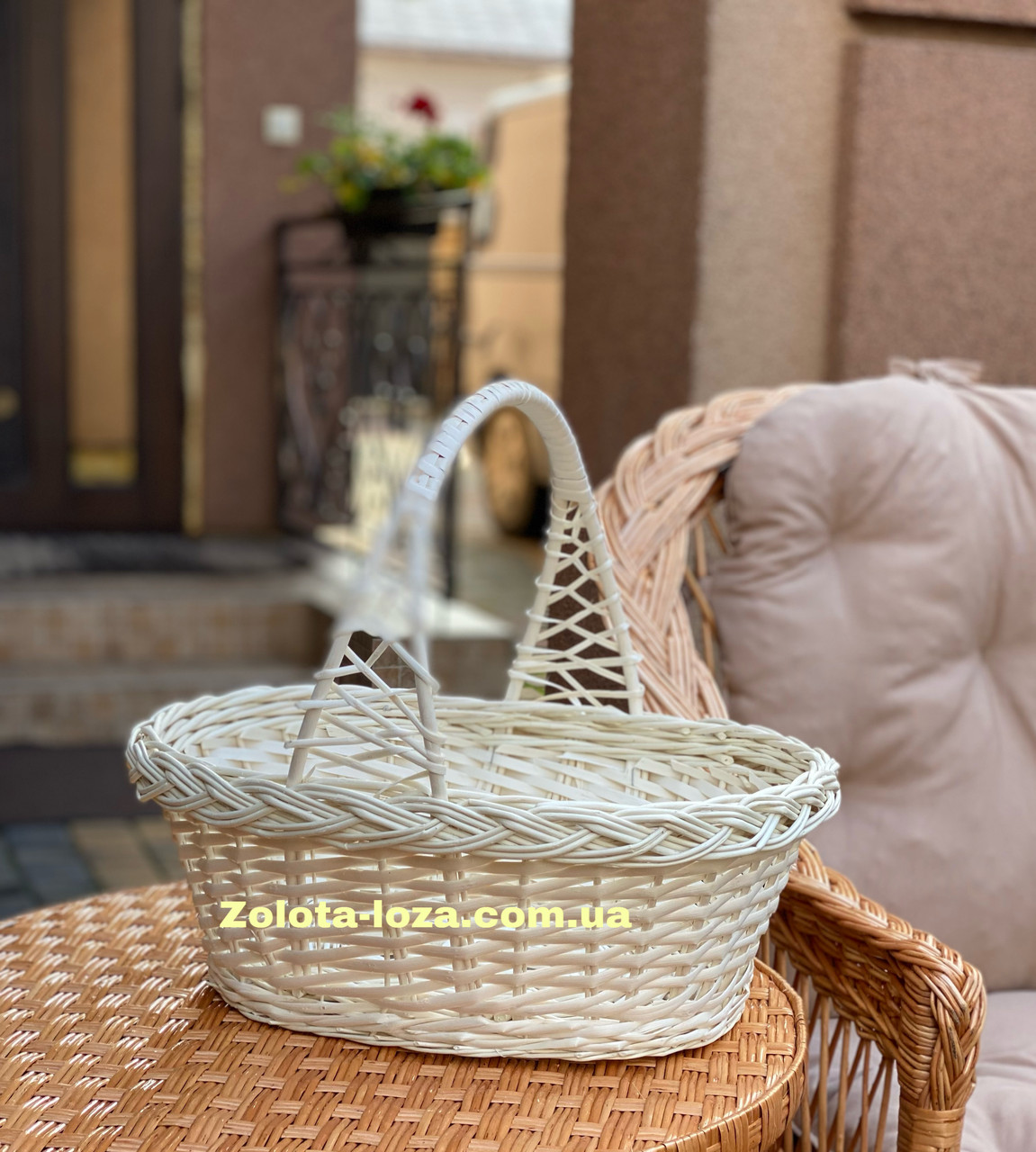 Корзина плетена з вибіленої лози. Арт:4040