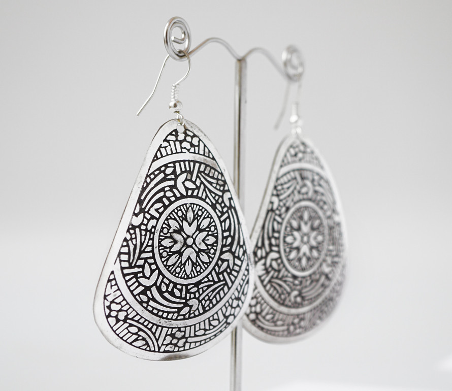 Сережки Трикутник Білий метал середні, фото 1