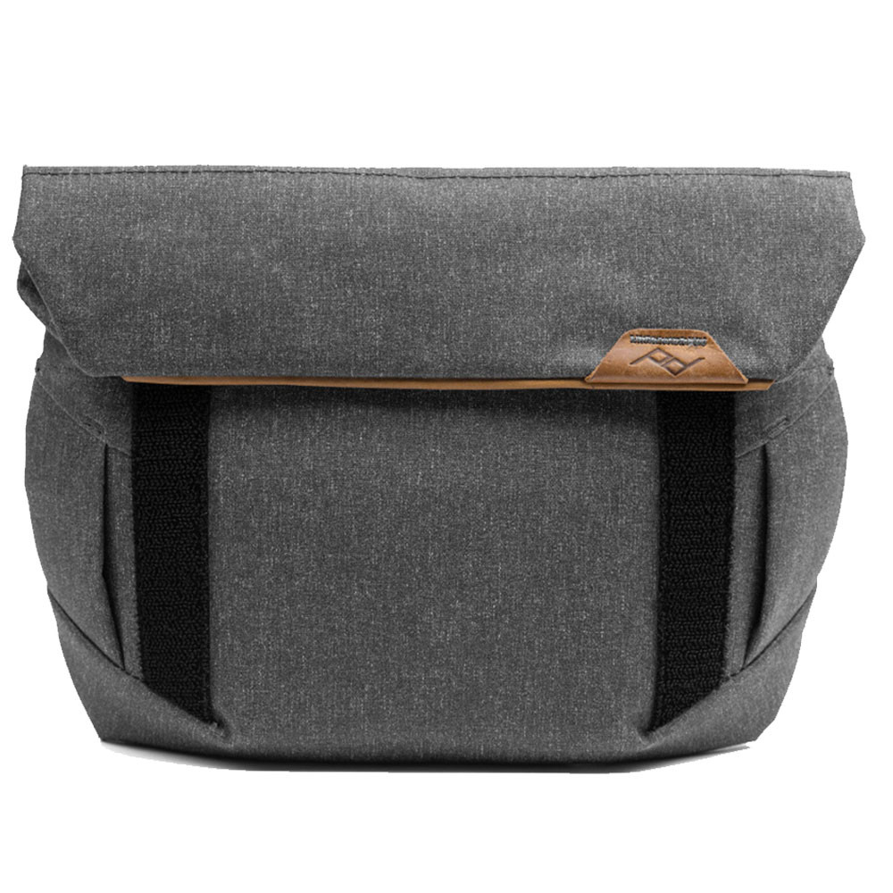Peak Design Field Pouch v2 Charcoal BP CH 2 ID 1710503021
