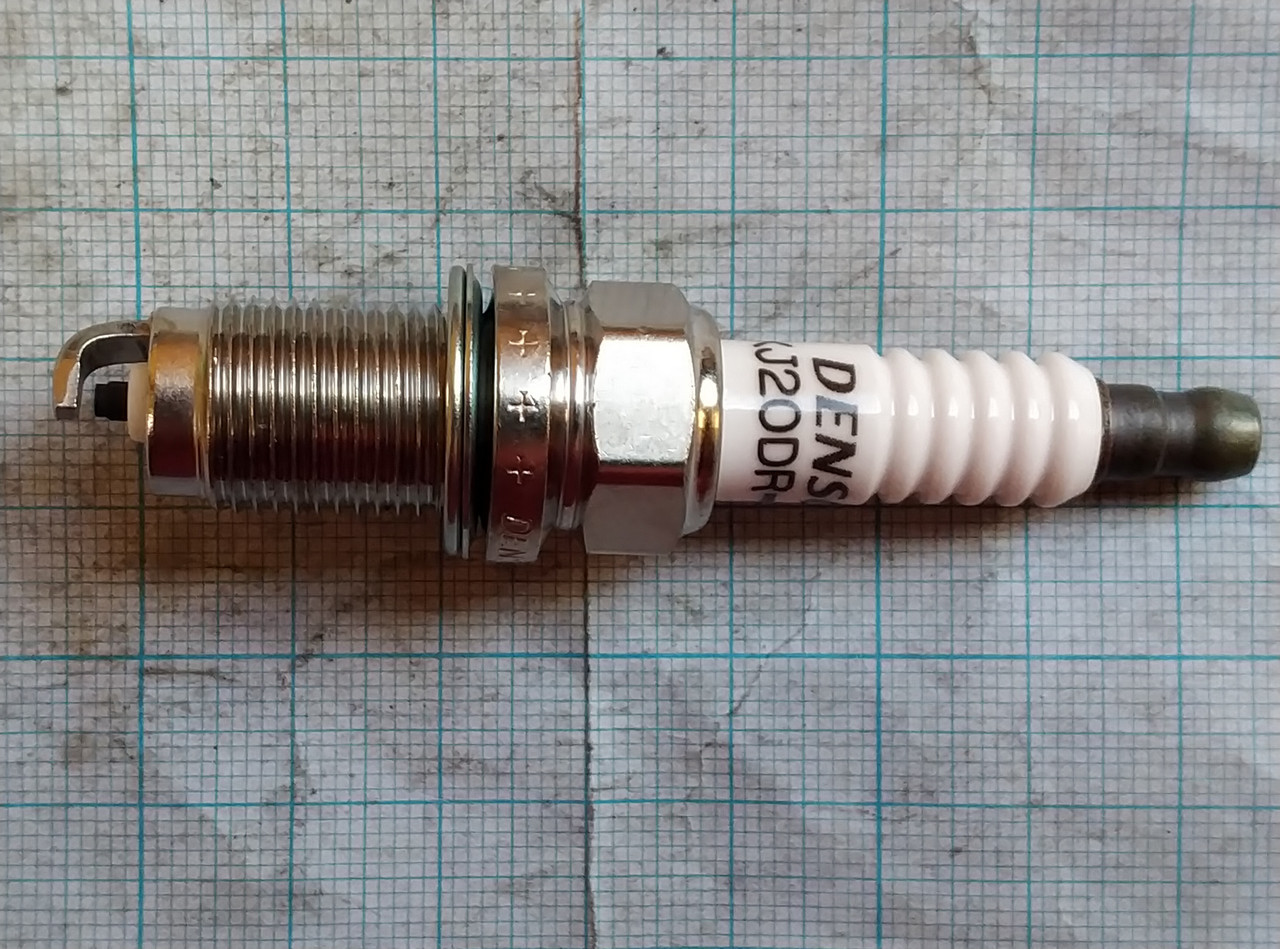 Свічка запалювання DENSO KJ20DRM11/4 VOLKSWAGEN GOLF 1.2-1.6 06->