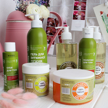 Засоби для догляду за обличчям, волоссям і тілом