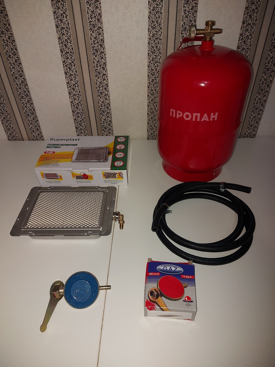 Газовий нагрівач 3 кВт із балоном 12 літрів + Редуктор зі шлангом, фото 1