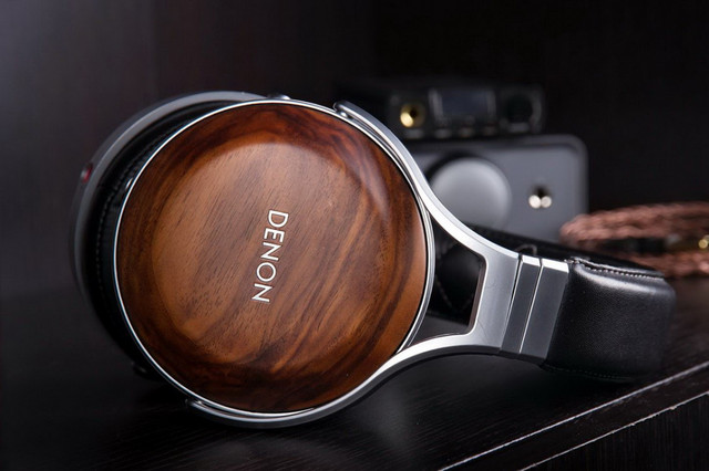 Denon AH-D7200