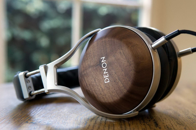 Denon AH-D7200