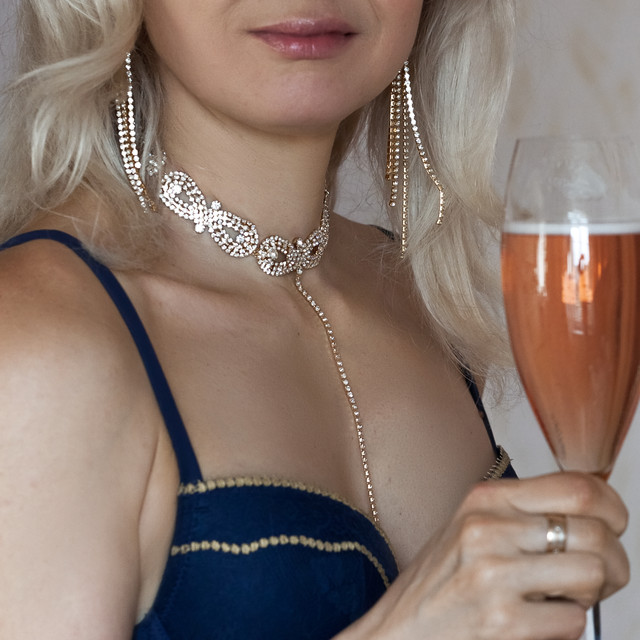 Чокер із ниткою золотистий (Ажурний чокер)