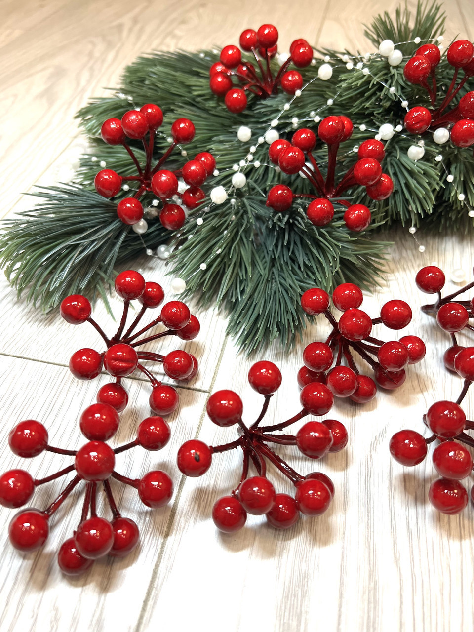 Червона ягода для декору ( упаковка 10 штук глянець ), фото 1