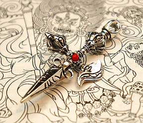 Кулон Пурбу + Ваджера + Дігуг