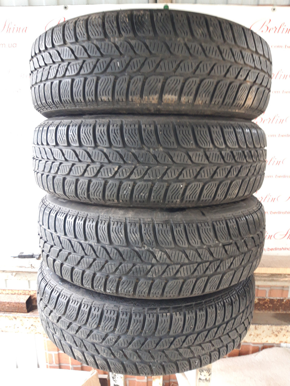 Комплект зимніх шин 175/65/15 Pirelli Winter 190Snowcontrol,з Германії без пробігу по Україні