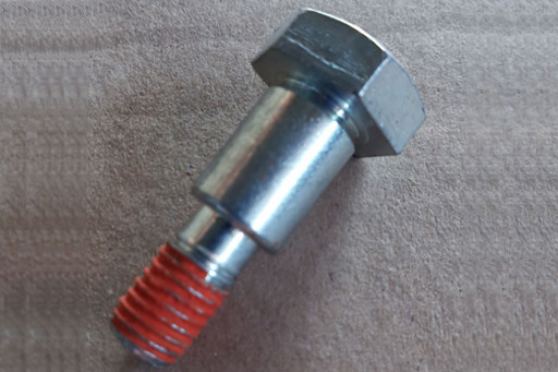Болт N02388B0 Kuhn