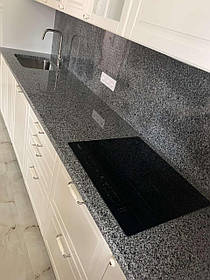 Кухонні стільниці з граніту