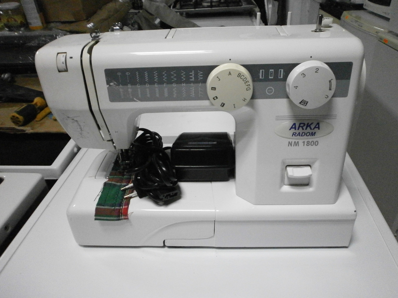 Швейна машинка Arka NM180, б/в, із Німеччини