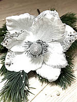 Біла велюрова магнолія для новорічного декору та прикрашання ялинки ( 16 см ), фото 2