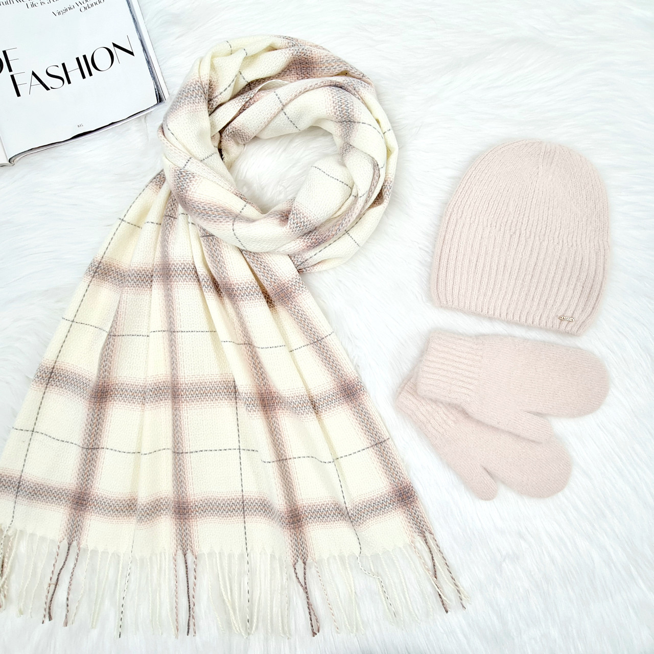 Комплект жіночий зимовий ангоровий на флісі (шапка+шарф+рукавиці) ODYSSEY 56-58 см різнокольоровий 12824 - 8008 - 4134